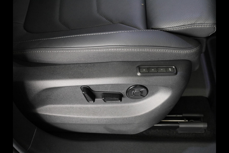 Škoda Kodiaq 1.5 TSI 204pk PHEV Business Edition | Trekhaak | Leder | Light & View | 19 inch | Elek. stoelen | Canton Sound | Stoelverwarming | Camera
