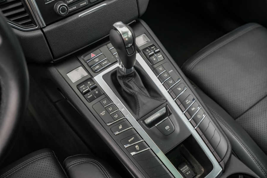 Porsche Macan 2.0 Panodak Memory Xenon PDC Cruise Stoelverw.