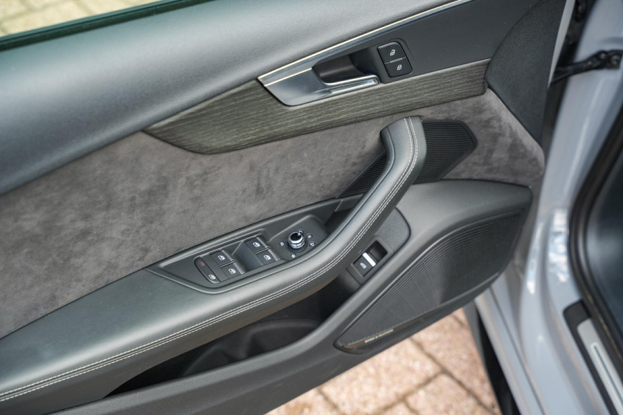 Audi A4 Avant 2.9 TFSI RS 4 quattro Panoramadak B&O Keramisch Leer ACC Camera