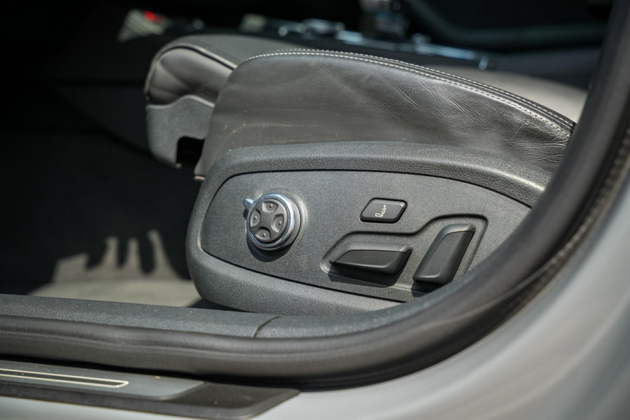 Audi A4 Avant 2.9 TFSI RS 4 quattro Panoramadak B&O Keramisch Leer ACC Camera