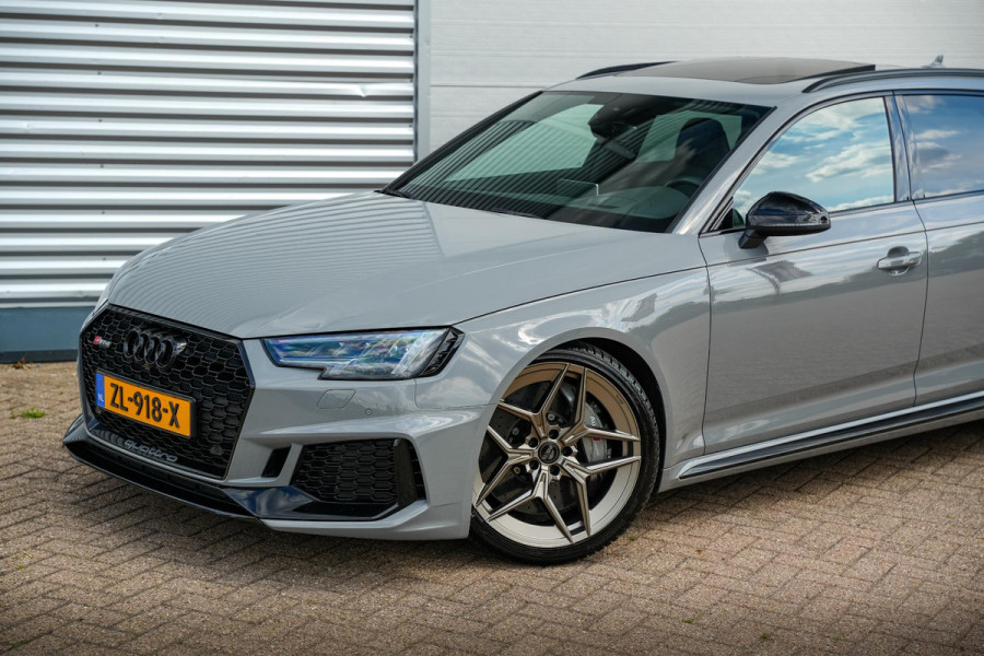 Audi A4 Avant 2.9 TFSI RS 4 quattro Panoramadak B&O Keramisch Leer ACC Camera