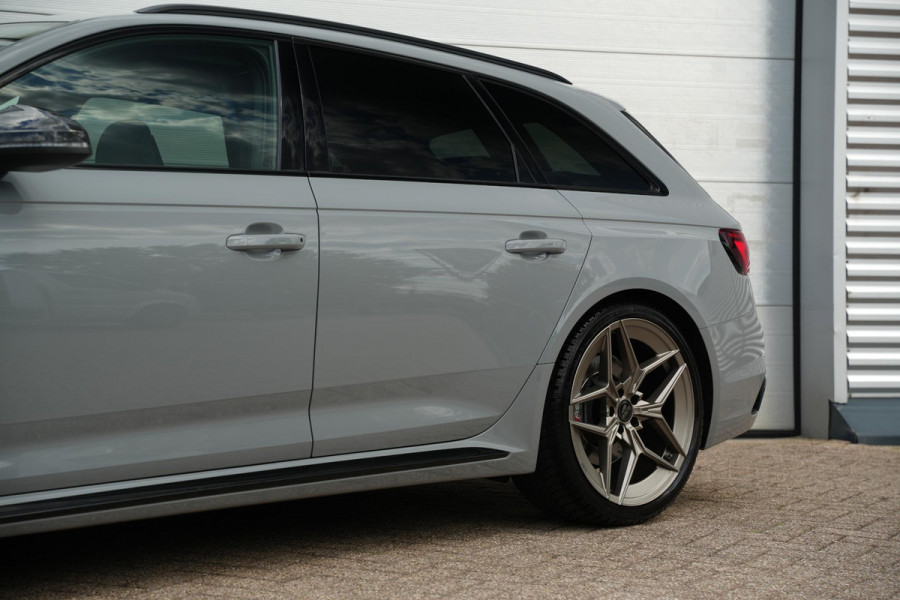 Audi A4 Avant 2.9 TFSI RS 4 quattro Panoramadak B&O Keramisch Leer ACC Camera