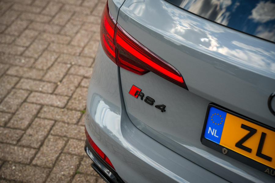 Audi A4 Avant 2.9 TFSI RS 4 quattro Panoramadak B&O Keramisch Leer ACC Camera