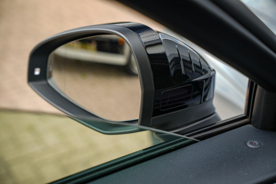 Audi A4 Avant 2.9 TFSI RS 4 quattro Panoramadak B&O Keramisch Leer ACC Camera