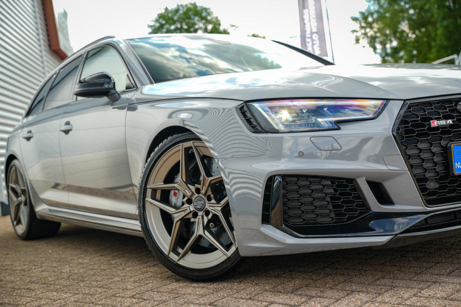Audi A4 Avant 2.9 TFSI RS 4 quattro Panoramadak B&O Keramisch Leer ACC Camera