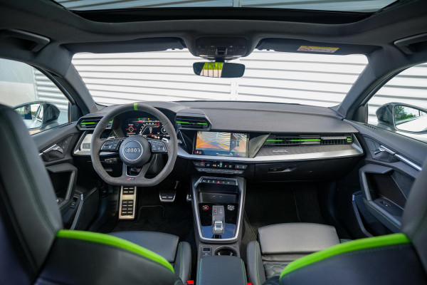 Audi A3 Limousine 2.5 TFSI RS 3 quattro Panoramadak B&O HUD ACC Hulk Edition