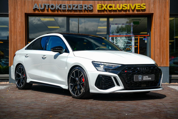Audi A3 Limousine 2.5 TFSI RS 3 quattro Panoramadak B&O HUD ACC Hulk Edition