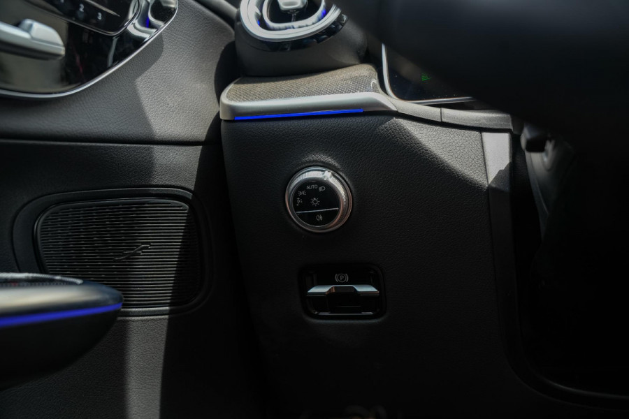 Mercedes-Benz GLC 220d 4MATIC AMG Line Panodak ACC Memory Trekhaak Ambient Keyless