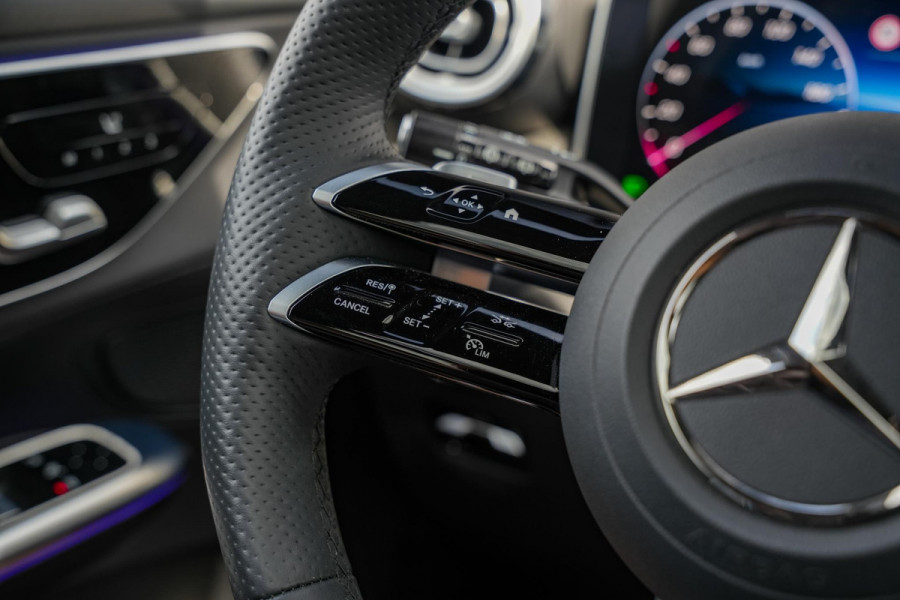 Mercedes-Benz GLC 220d 4MATIC AMG Line Panodak ACC Memory Trekhaak Ambient Keyless