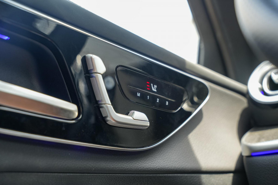 Mercedes-Benz GLC 220d 4MATIC AMG Line Panodak ACC Memory Trekhaak Ambient Keyless