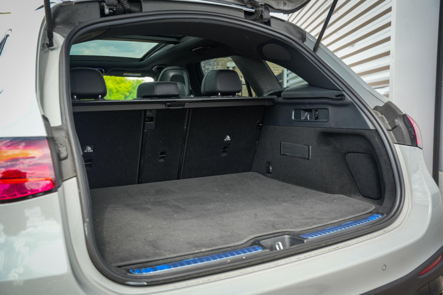 Mercedes-Benz GLC 220d 4MATIC AMG Line Panodak ACC Memory Trekhaak Ambient Keyless