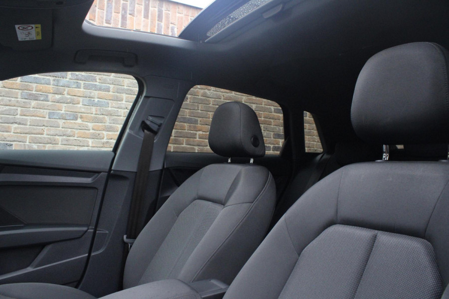 Audi A3 Sportback 40 TFSI e Edition PANO| StoelVW | Keyless | Camera