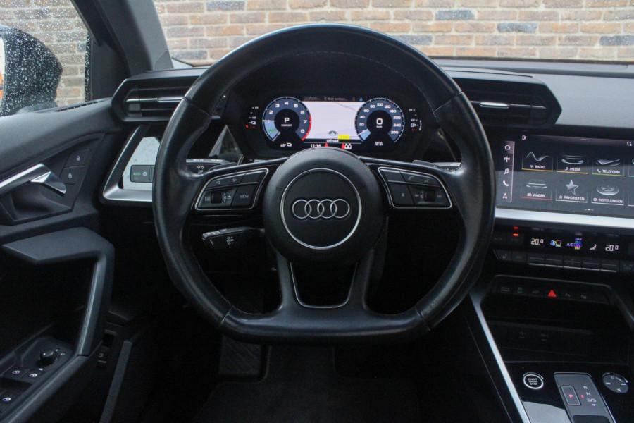 Audi A3 Sportback 40 TFSI e Edition PANO| StoelVW | Keyless | Camera