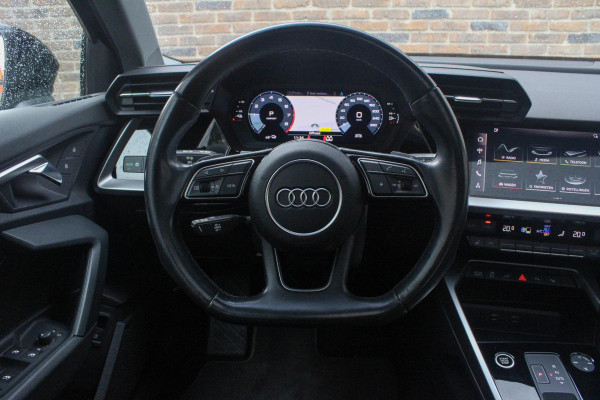Audi A3 Sportback 40 TFSI e Edition PANO| StoelVW | Keyless | Camera