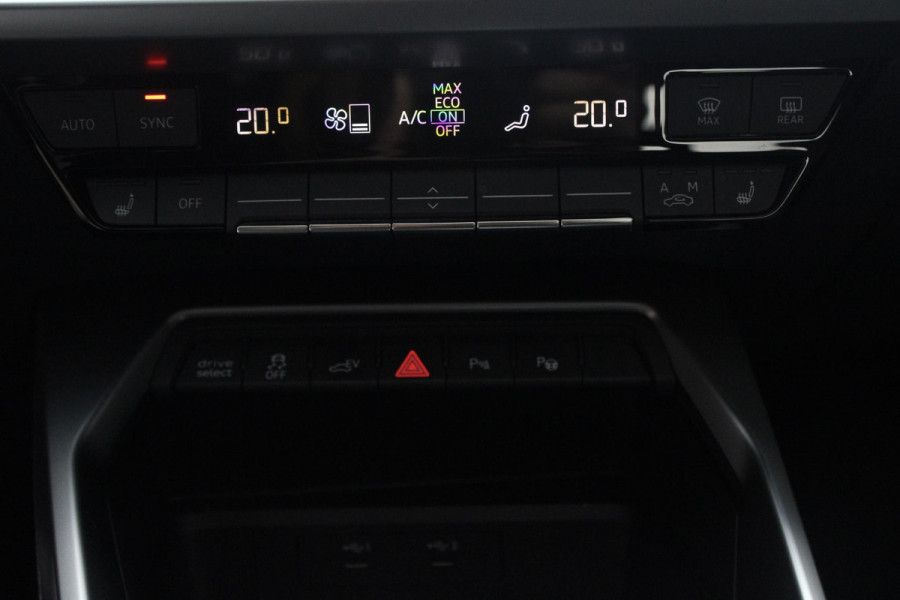 Audi A3 Sportback 40 TFSI e Edition PANO| StoelVW | Keyless | Camera
