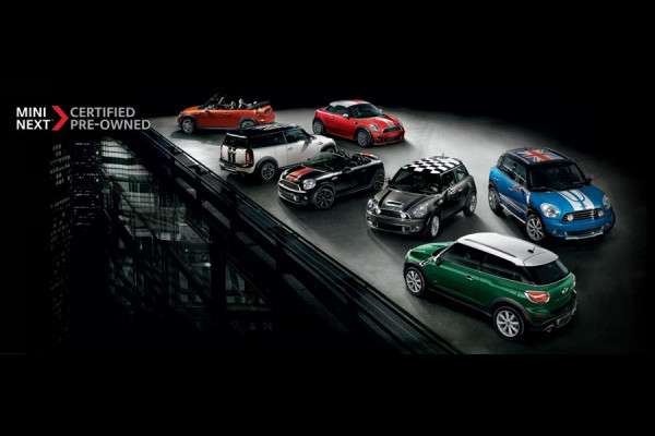 MINI 1.5 COOPER JCW Steptronic-Aut. ** LED, NAVI+, JCW SPORTST, PANORAMA, HuD, VERW. STUUR ** 1e EIG - UNFALFREI ** ** INFORMEER OOK NAAR ONZE AANTREKKELIJKE FINANCIAL-LEASE TARIEVEN **