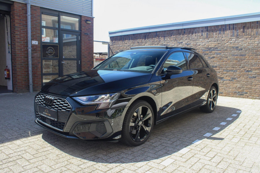 Audi A3 Sportback 40 TFSI e Edition PANO| StoelVW | Keyless | Camera