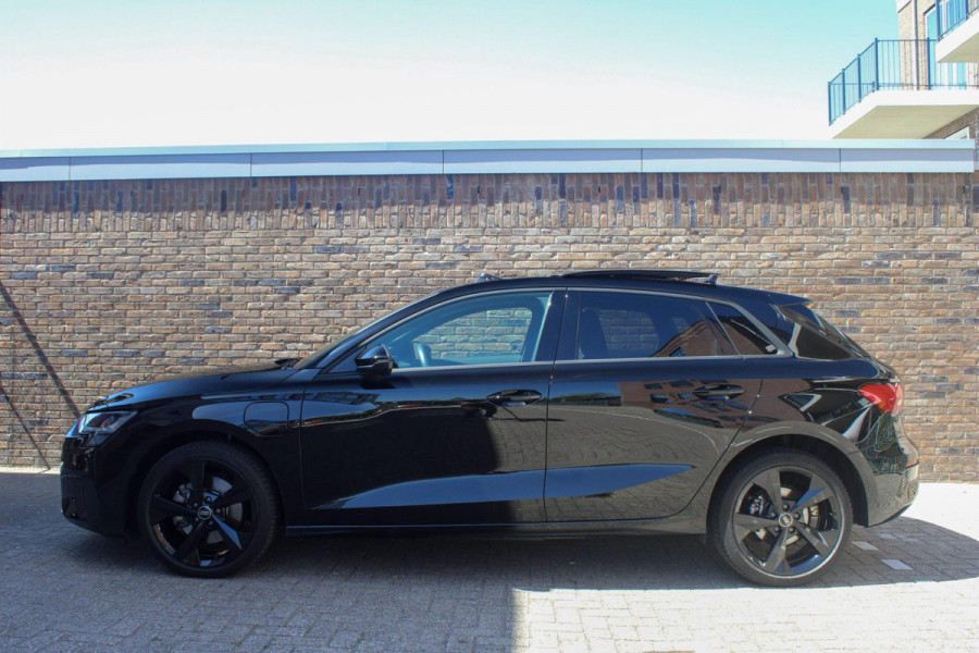 Audi A3 Sportback 40 TFSI e Edition PANO| StoelVW | Keyless | Camera