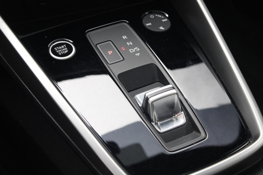 Audi A3 Sportback 40 TFSI e Edition PANO| StoelVW | Keyless | Camera