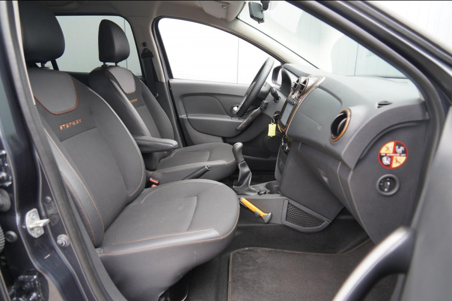 Dacia Logan MCV 0.9 TCe Stepway / 89dkm NAP / Navigatie / Airco / Cruise / NL-Auto
