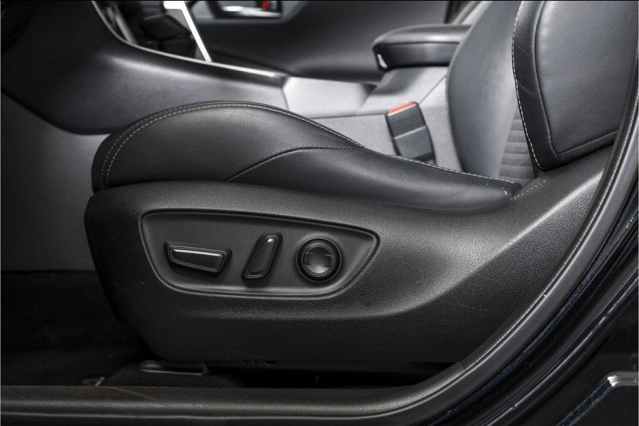 Toyota RAV4 2.5 Hybrid Black Edition | Adapt. Cruise | Stoel-+stuurverw. | PDC | 360 Camera | NAV+App. Connect | Elek. Klep | ECC | LM 19" |