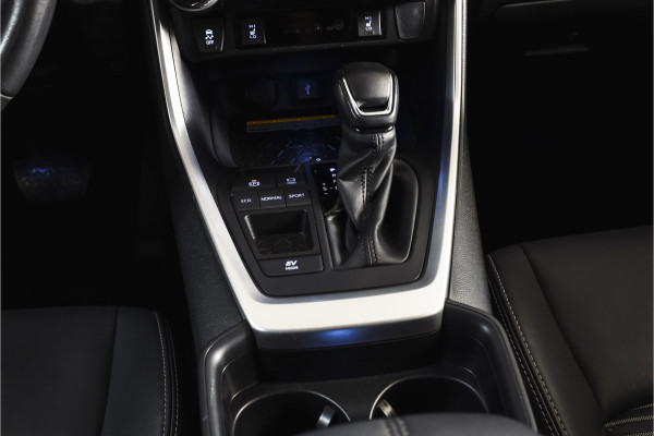 Toyota RAV4 2.5 Hybrid Black Edition | Adapt. Cruise | Stoel-+stuurverw. | PDC | 360 Camera | NAV+App. Connect | Elek. Klep | ECC | LM 19" |