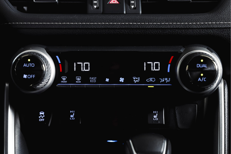 Toyota RAV4 2.5 Hybrid Black Edition | Adapt. Cruise | Stoel-+stuurverw. | PDC | 360 Camera | NAV+App. Connect | Elek. Klep | ECC | LM 19" |
