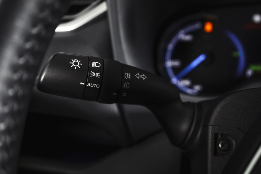 Toyota RAV4 2.5 Hybrid Black Edition | Adapt. Cruise | Stoel-+stuurverw. | PDC | 360 Camera | NAV+App. Connect | Elek. Klep | ECC | LM 19" |