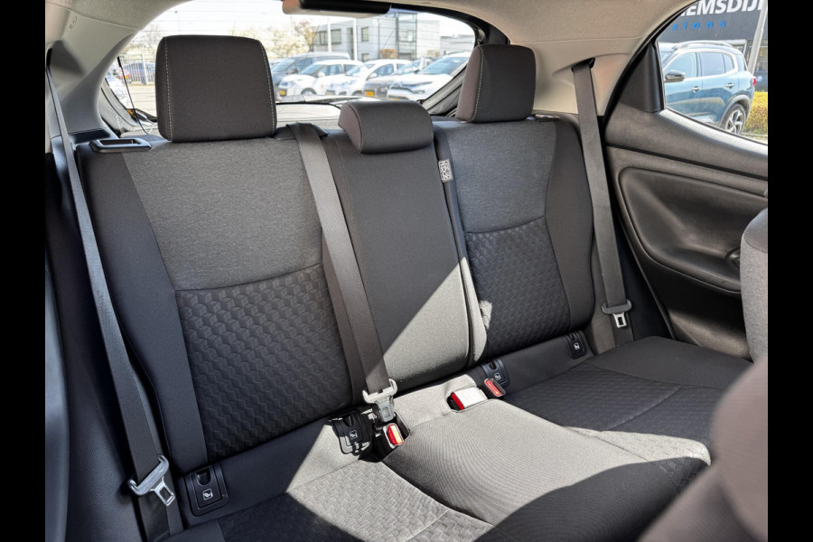 Toyota Yaris 1.5 Hybrid Active | Parkeercamera | Apple Carplay | Prijs is rijklaar