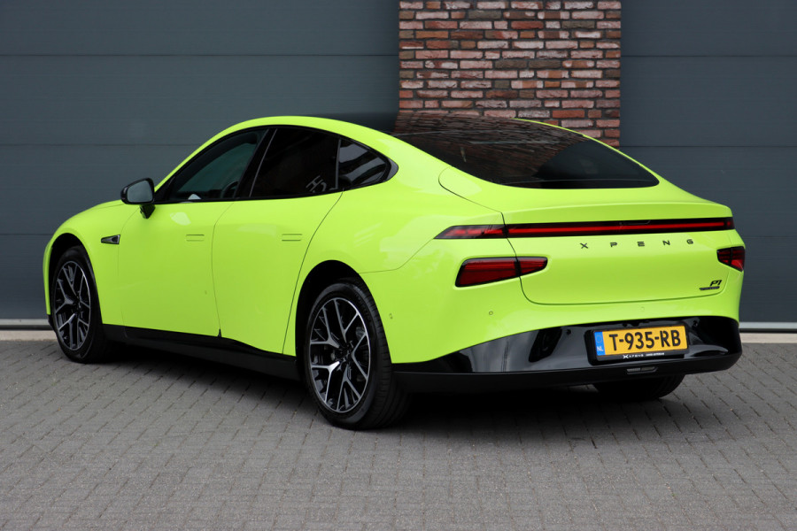 XPeng P7 AWD Performance 'Wing Edition' 86 kWh | Premium-Pakket | Panoramadak | XPilot | Stoelventilatie | Verwarmd Stuurwiel | Dynaudio | Surround Camera | Nappa Leder | Sfeerverlichting | ACC |