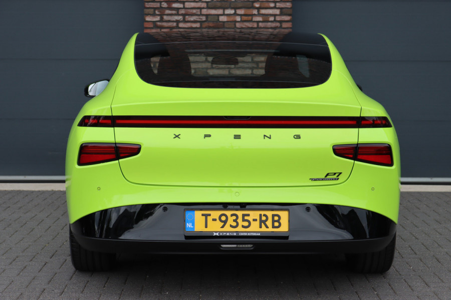 XPeng P7 AWD Performance 'Wing Edition' 86 kWh | Premium-Pakket | Panoramadak | XPilot | Stoelventilatie | Verwarmd Stuurwiel | Dynaudio | Surround Camera | Nappa Leder | Sfeerverlichting | ACC |