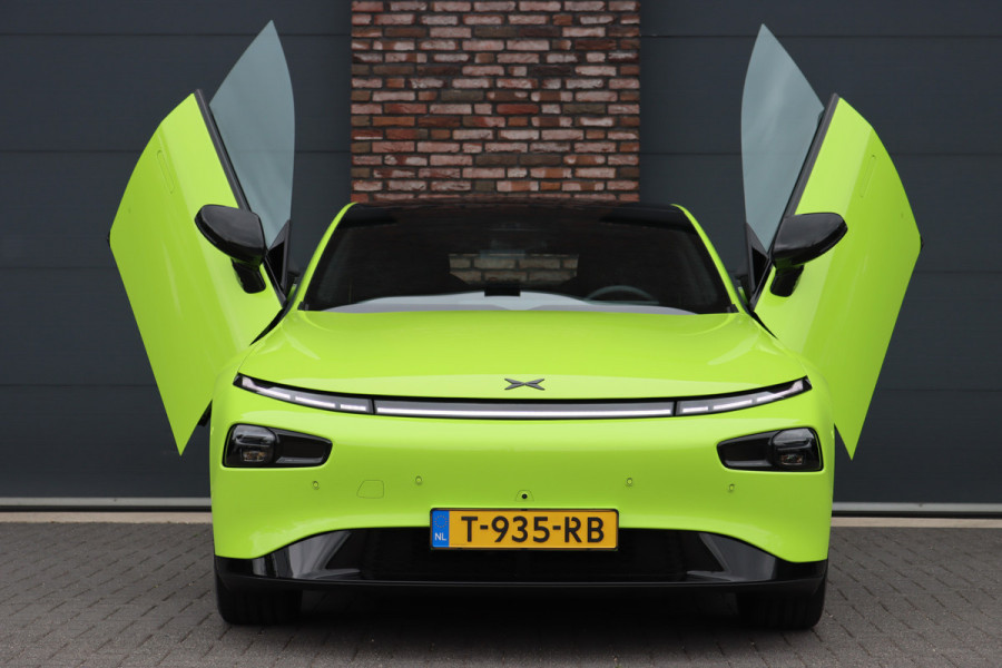 XPeng P7 AWD Performance 'Wing Edition' 86 kWh | Premium-Pakket | Panoramadak | XPilot | Stoelventilatie | Verwarmd Stuurwiel | Dynaudio | Surround Camera | Nappa Leder | Sfeerverlichting | ACC |