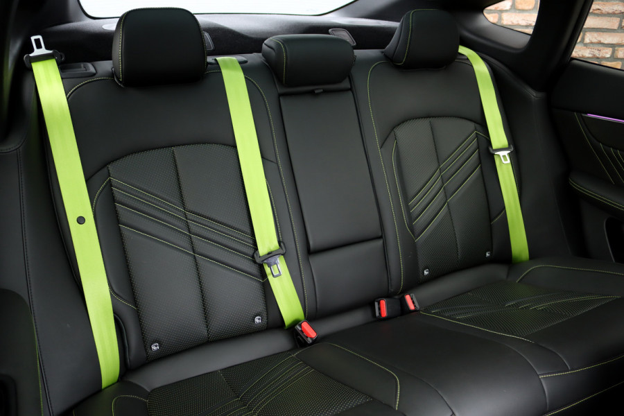 XPeng P7 AWD Performance 'Wing Edition' 86 kWh | Premium-Pakket | Panoramadak | XPilot | Stoelventilatie | Verwarmd Stuurwiel | Dynaudio | Surround Camera | Nappa Leder | Sfeerverlichting | ACC |