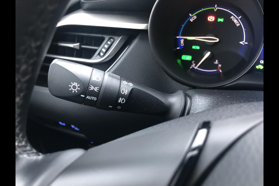 Toyota C-HR 1.8 Hybrid Style Bi-Tone | JBL, LED Pakket, Navigatie, Dodehoekherkenning, Parkeersensoren, Stoel + Stuurverwarming