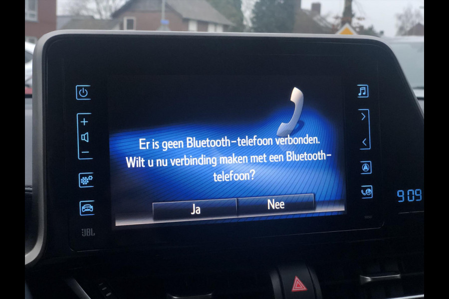 Toyota C-HR 1.8 Hybrid Style Bi-Tone | JBL, LED Pakket, Navigatie, Dodehoekherkenning, Parkeersensoren, Stoel + Stuurverwarming