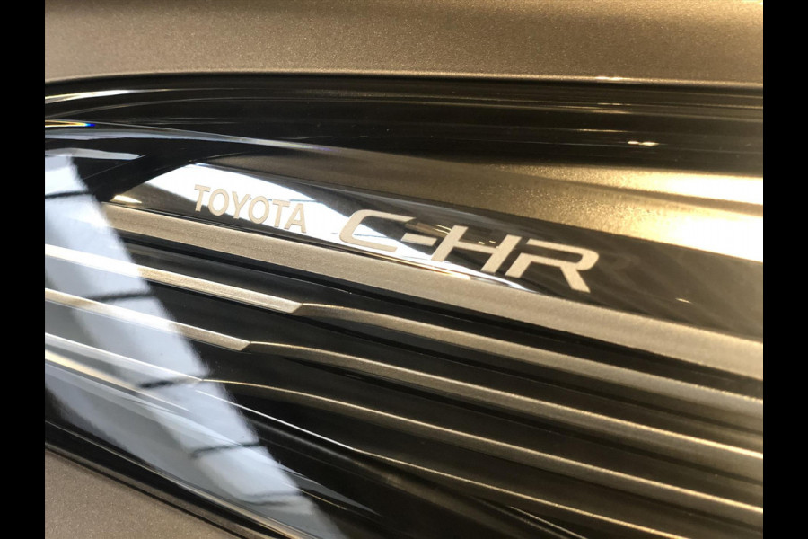 Toyota C-HR 1.8 Hybrid Style Bi-Tone | JBL, LED Pakket, Navigatie, Dodehoekherkenning, Parkeersensoren, Stoel + Stuurverwarming