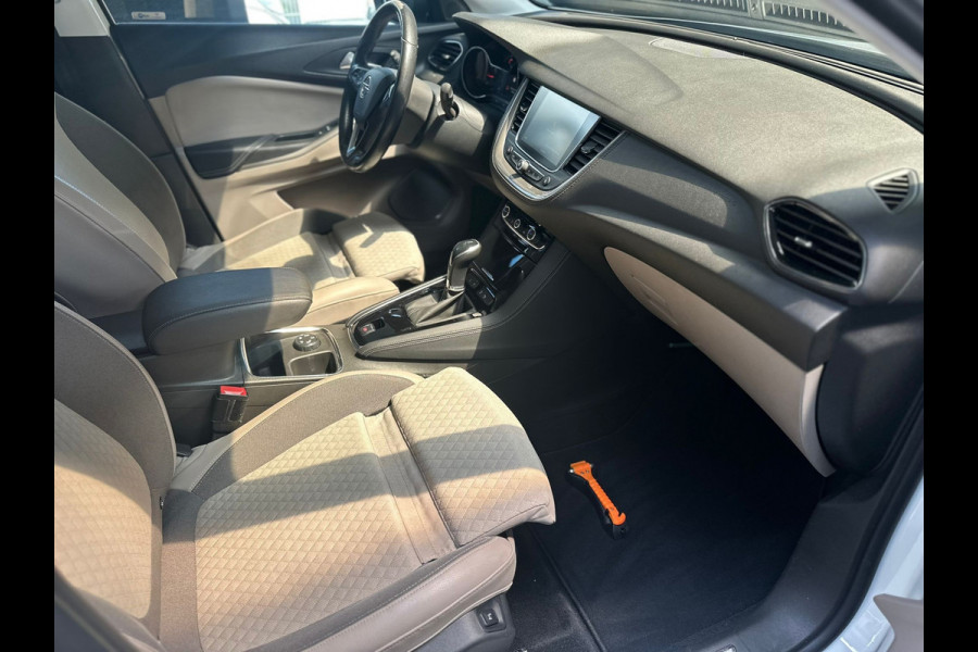 Opel Grandland X 1.2 Turbo Innovation | Automaat |Pano | Clima | DAB | Carplay