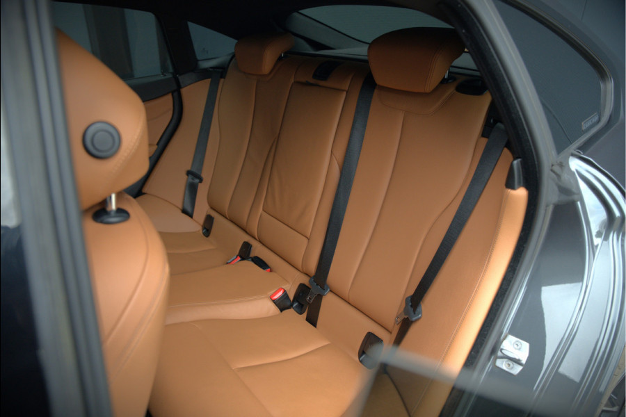 BMW 4 Serie Gran Coupé 418i High Executive M Sport | Stoelverwarming | Camera | Cognac Leer | Keyless | Shadow Line | Hifi | Automaat | NAP | DAB | LED | Navigatie Prof. | Cruise Control |