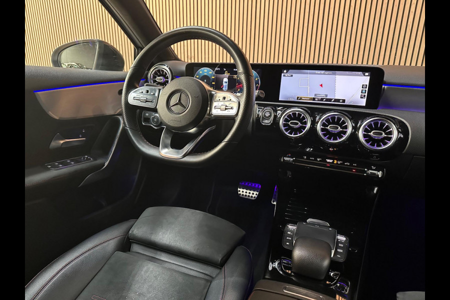 Mercedes-Benz A-Klasse 250 AMG 224PK - Pano - Ambiance