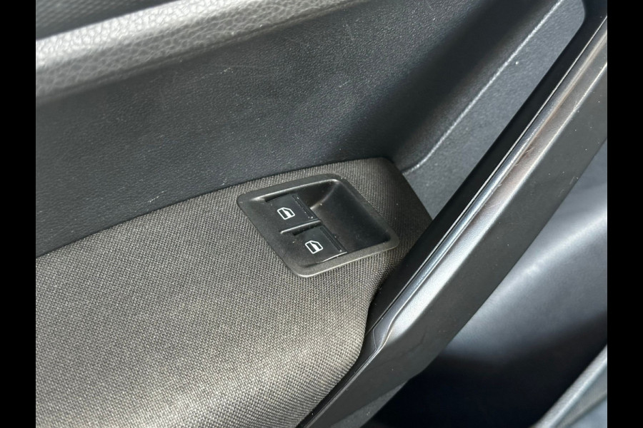 Volkswagen Caddy 1.4 TSI | DSG | Camera | NAVI | Trekhaak | DAB | Adaptieve Cruise