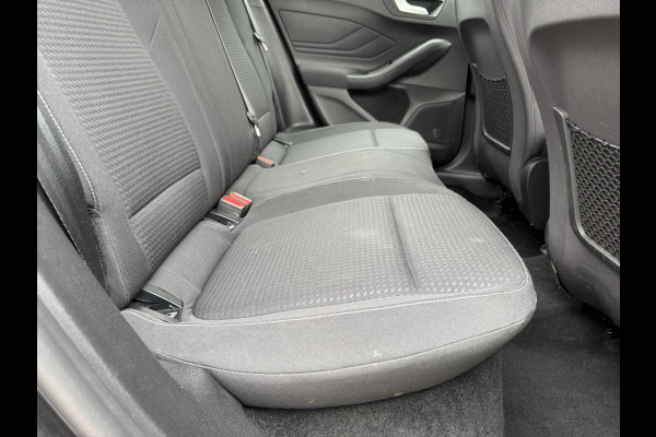 Ford Focus 1.5 EcoB 150pk CarPlay|Cruise|Navi|Trekhaak|Velgen