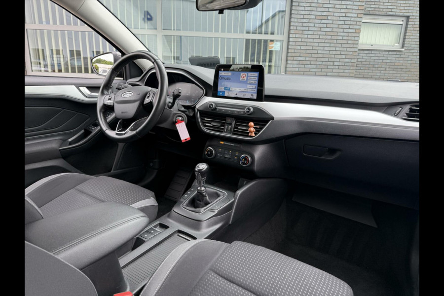 Ford Focus 1.5 EcoB 150pk CarPlay|Cruise|Navi|Trekhaak|Velgen