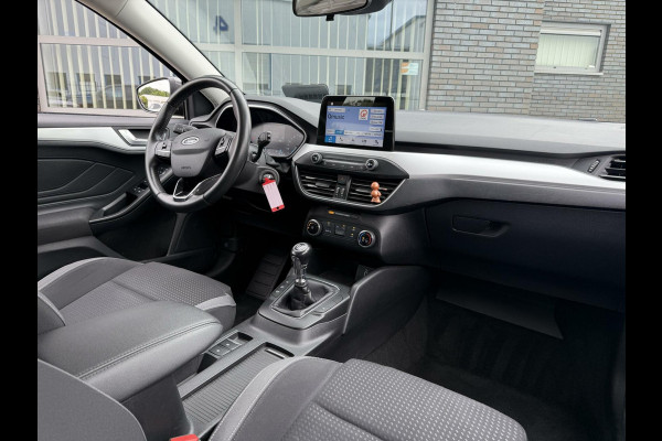 Ford Focus 1.5 EcoB 150pk CarPlay|Cruise|Navi|Trekhaak|Velgen