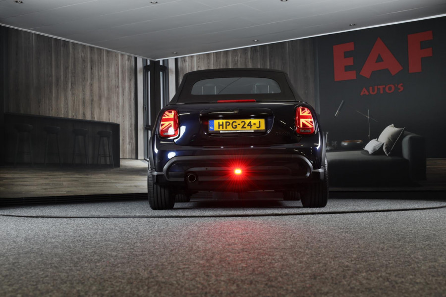 MINI Cabrio 1.5 Cooper / AUT / Navi / 136 Pk / Cruise Control / Leder / Ecc / Elek Pakket / Led / Pdc / 18 Inch