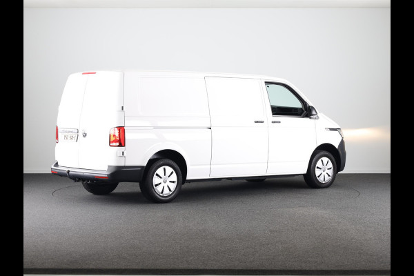 Volkswagen Transporter 2.0 TDI L2H1 28 150 pk | Airo | Trekhaak | Parkeersensoren | Elektr. spiegels (inklapbaar) |