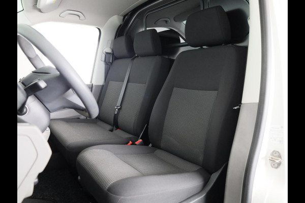 Volkswagen Transporter 2.0 TDI L2H1 28 150 pk | Airo | Trekhaak | Parkeersensoren | Elektr. spiegels (inklapbaar) |