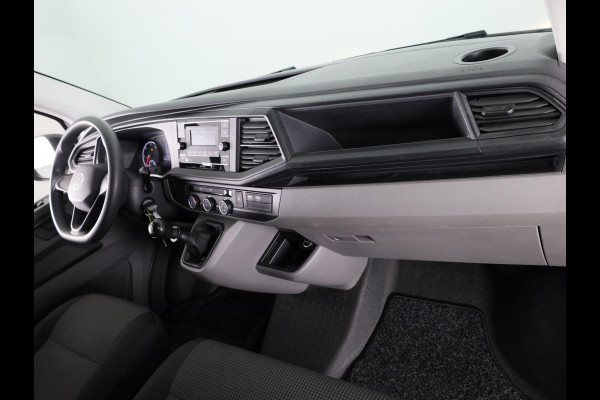 Volkswagen Transporter 2.0 TDI L2H1 28 150 pk | Airo | Trekhaak | Parkeersensoren | Elektr. spiegels (inklapbaar) |