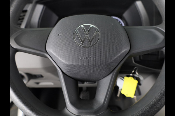 Volkswagen Transporter 2.0 TDI L2H1 28 150 pk | Airo | Trekhaak | Parkeersensoren | Elektr. spiegels (inklapbaar) |