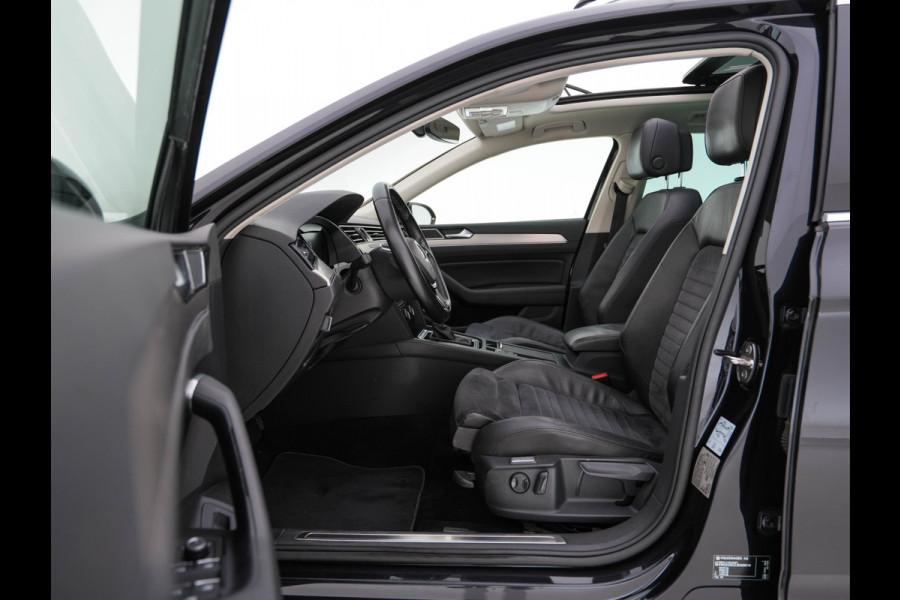 Volkswagen Passat Variant 2.0 BiTDI 4Motion Highline Executive-Pack Aut. *PANO | ADAPTIVE-CRUISE | DIGI-COCKPIT | NAVI-FULLMAP | LEATHER-ALCANTARA | FULL-LED | ERGONOMIC-COMFORT-SEATS | KEYLESS | ECC | PARKPILOT | TOWBAR | 17''ALU*