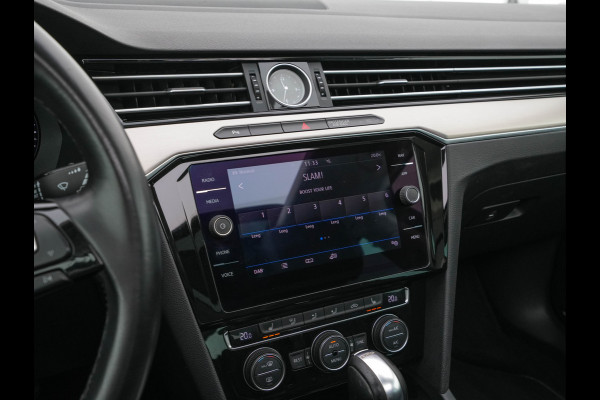Volkswagen Passat Variant 2.0 BiTDI 4Motion Highline Executive-Pack Aut. *PANO | ADAPTIVE-CRUISE | DIGI-COCKPIT | NAVI-FULLMAP | LEATHER-ALCANTARA | FULL-LED | ERGONOMIC-COMFORT-SEATS | KEYLESS | ECC | PARKPILOT | TOWBAR | 17''ALU*